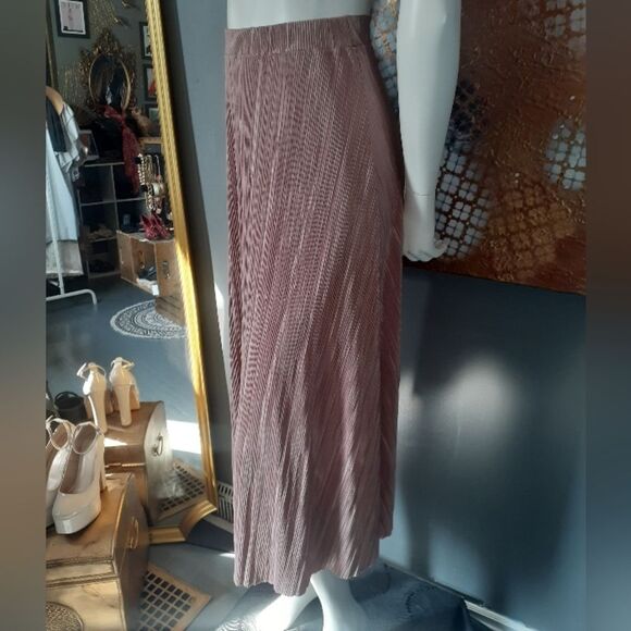 Missguided Dusty Rose Pleated Midi Skirt - Picture 4 of 12